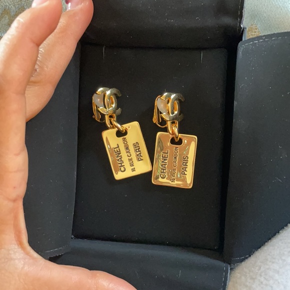 Earring - Picture 2 of 6